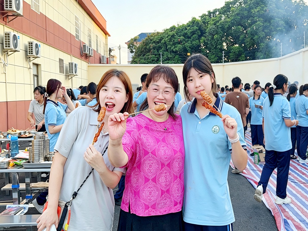 阿勒泰孩子叛逆期管教学校怎么联系?本地寄宿成长机构走访参考